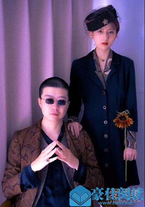 李诞女友黑尾酱花臂纹身叫什么 黑尾酱花臂纹身清晰图 李诞女友黑尾酱花臂纹身叫什么 黑尾酱花臂纹身清晰图