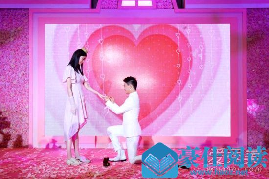 何猷君被曝求婚怎么回事 这到底是个什么梗？