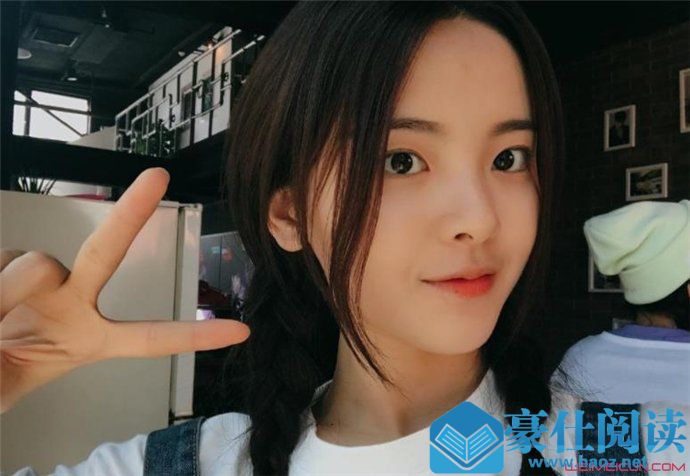 杨超越怎么出道的