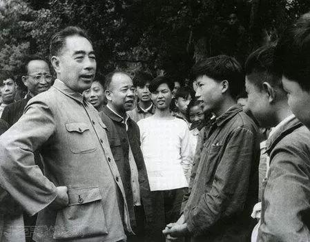 周总理去世44周年怎么回事 周总理精彩的一生30秒回顾(4)