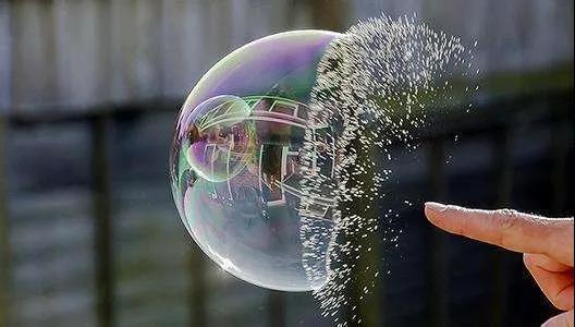 美国暂时尘埃落定  世界运行逻辑已发生本质变化 真正暴风雨将至