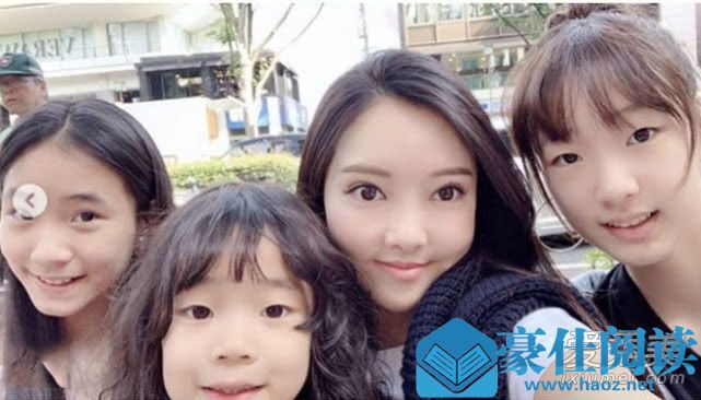 小S女儿同框亮相 大女儿最耐看小女儿很调皮 小S女儿同框亮相 大女儿最耐看小女儿很调皮
