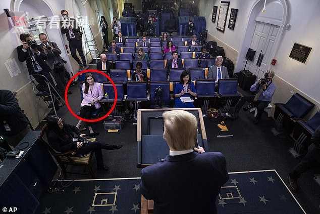 特朗普疫情发布会负气出走 真与CNN女记者有关?