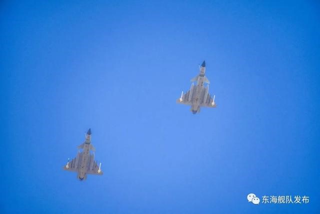 “海空雄鹰”跨昼夜训练酷图来袭，每一张都是大片！