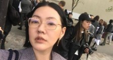 小S深夜巴黎餐厅录影 路人乱入抢镜成笑料