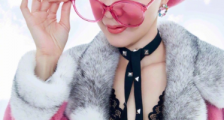 阔太金巧巧穿皮草拍大片,造型土气,网友:东北中年妇女时尚特辑