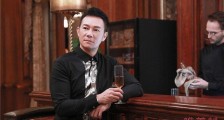 TVB演员张兆辉事业一波三折 曾因意外撞死粉丝息影