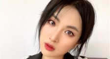 姚安娜身边的人都夸她漂亮 网友调侃大家都是打工人