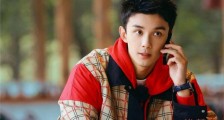 吴磊受访吐槽杂志服装 这不行这不守男德