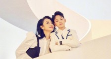 47岁曹颖晒与儿子王梓涵温馨大片 王梓涵被称最帅星二代