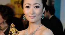找不到如此低调的女演员了,老公导演十多部电影,她是唯一的女一号