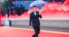 丹尼斯吴会说中文吗 丹尼斯吴是哪国人揭秘