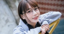 AKB48沈莹个人资料 00后AKB48沈莹为什一直戴着眼镜