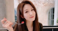 张雯是哪一年的 曾因如此太深心情难以平复难抽离