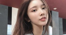 青春有你2戴燕妮年龄 出道十年演艺经历丰富到令人吃惊