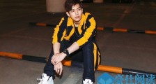 王以纶磨骨整容了吗 今昔对比照曝光人造痕迹也太明显了