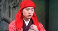 周星驰的同学,TVB“最丑”影帝,结婚后才知妻子是赌王孙女