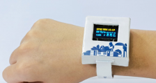 天津大学团队研发首款可溶于水的智能手表，未来还会有新突破