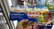 日销750万瓶,养乐多为什么要“铤而走险”?