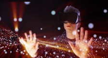 谁还在VR行业背水一战？