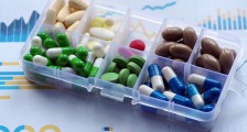 能“治愈癌症”的千亿级神药,凭啥被医保灵魂砍价80%?