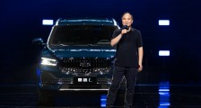 李书福罕见站台,吉利开启造车“新姿势”