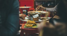 从数百平到数万平,餐企为啥都热衷开大店了?