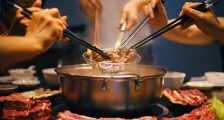 报复性涨价之后,餐饮行业更难了