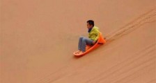 世界最受欢迎的滑沙之地 纳米比沙漠极其适合滑沙