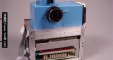 世界第一台数码相机 1975年发明 只能拍摄8万像素的黑白照片