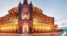 世界最著名的歌剧首演圣地 德国的音乐中心德累斯顿