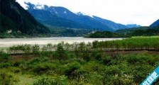 中国海拔最高的咸水淡水湖 一半淡水一半咸水的郭扎错海拔5080米