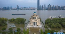 长江中下游洪水洪峰顺利通过汉口江段