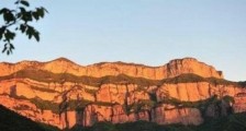 世界上最大的天然回音壁 太行山回音壁长300米