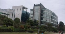 企业提高奖励鼓励入职,仍有员工在观望,小心工作被机器人取代