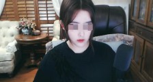 洲徒童谣无法维持高消费,趁朋友睡着诈骗盗刷13万,事后还若无其事安慰