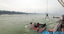 千吨货船触礁沉没 船上6人全部成功逃生