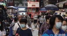 港媒:香港“限聚令”实施一个月 警方发出338张罚款告票