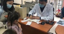 勇者归来——被砍伤的陶勇医生恢复出诊 北京朝阳医院眼科医生陶勇被砍伤事件回顾