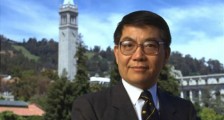 歧视与猜忌，美国首位华人校长的灰暗记忆