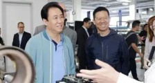 贾跃亭向左,许家印向右!