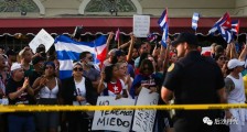 古巴街头一有动静，拜登马上要跟古巴人民站在一起！