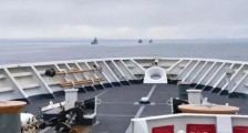 中国海警船撞击日本舰艇,中国海军出现在美国专属经济区,中国开始主动作为!