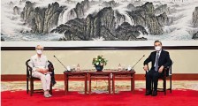 中美关系正在调整,“阴谋论”别添乱!