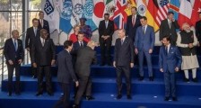 抱着台海这个火药桶,美国将失去左膀右臂!