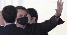 “巴西特朗普”防疫一团糟,还把责任推了个一干二净