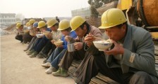 1.7亿农民工返城 复工期间需要注意这些问题