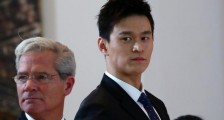 孙杨回应被禁赛八年事件评论:孙杨事件折射出我们时代的病