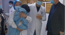 56岁男子连续3次重重抱摔3岁女童,致其颅骨粉碎性骨折!警方:涉嫌故意杀人,已被刑拘