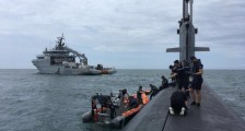 派核潜艇到南海凑热闹,法国在印太虽有专属经济区,还是醒醒吧